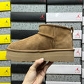 UGG Chestnut 3 cm Platform Ankle Boots