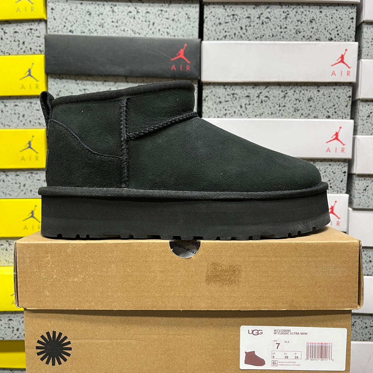 UGG Black 3 cm Platform Ankle Boots