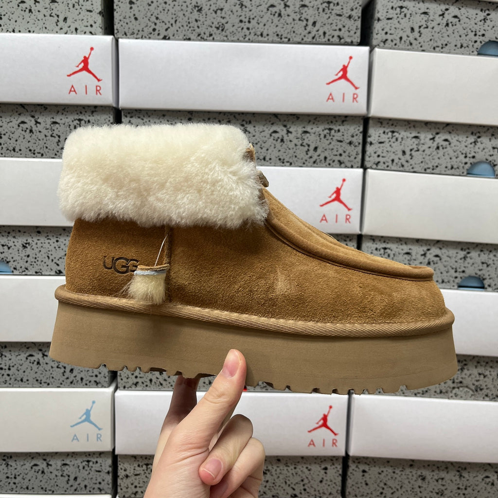 UGG Chestnut Platform Ankle Boots with Plush Cuff | 2551