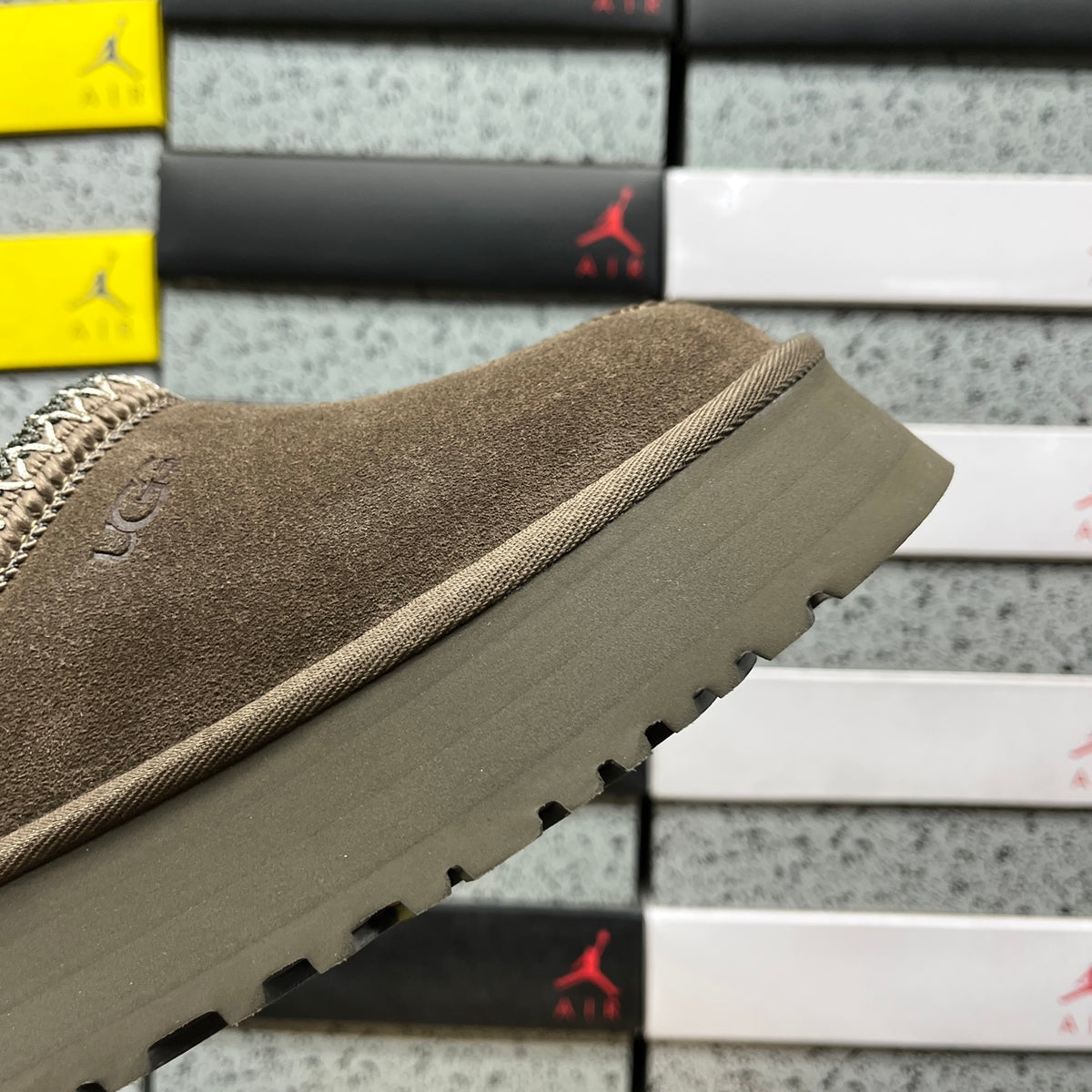 UGG Walnut Shoes – Style 1122553