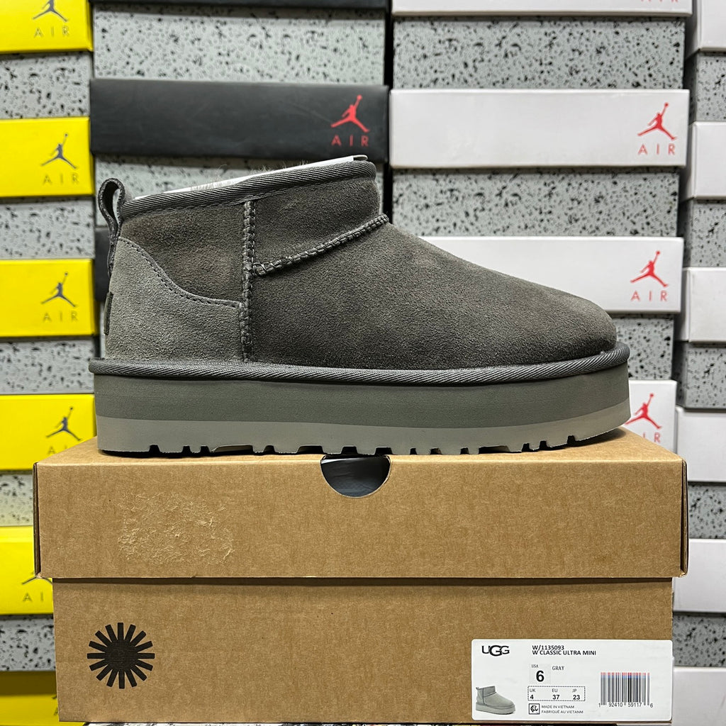 UGG Grey 3 cm Platform Ankle Boots