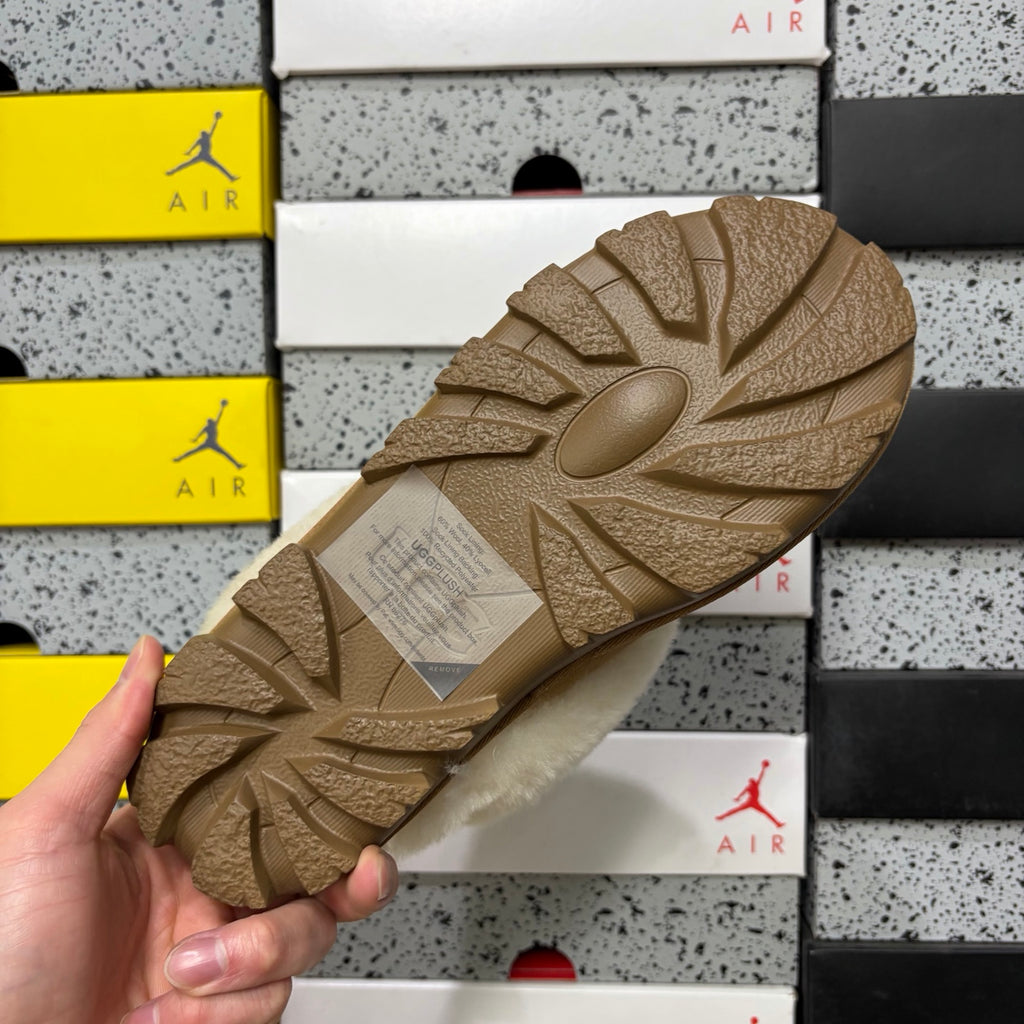 UGG Chestnut Low-Profile Slippers
