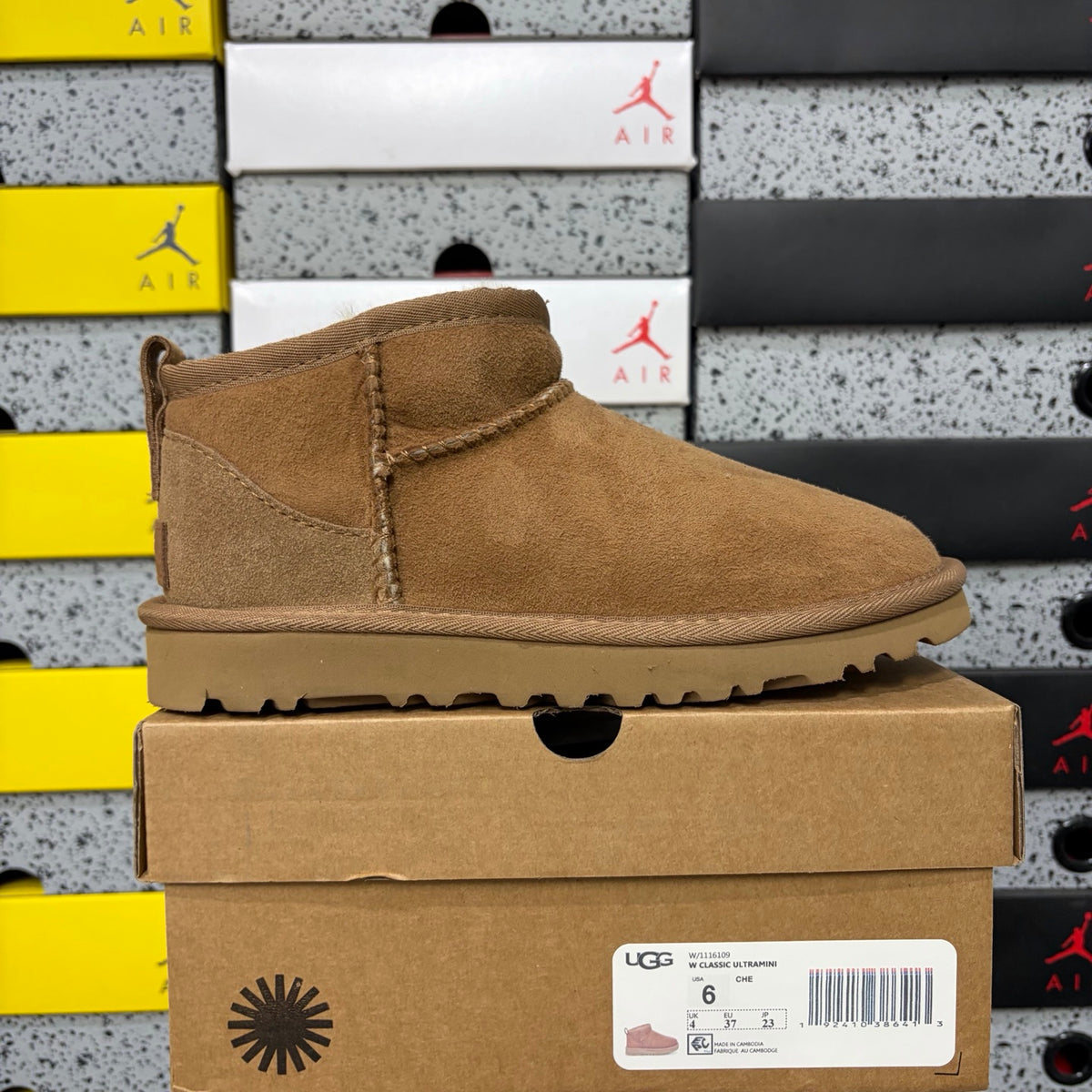 UGG Chestnut Mini Pull-On Ankle Boots