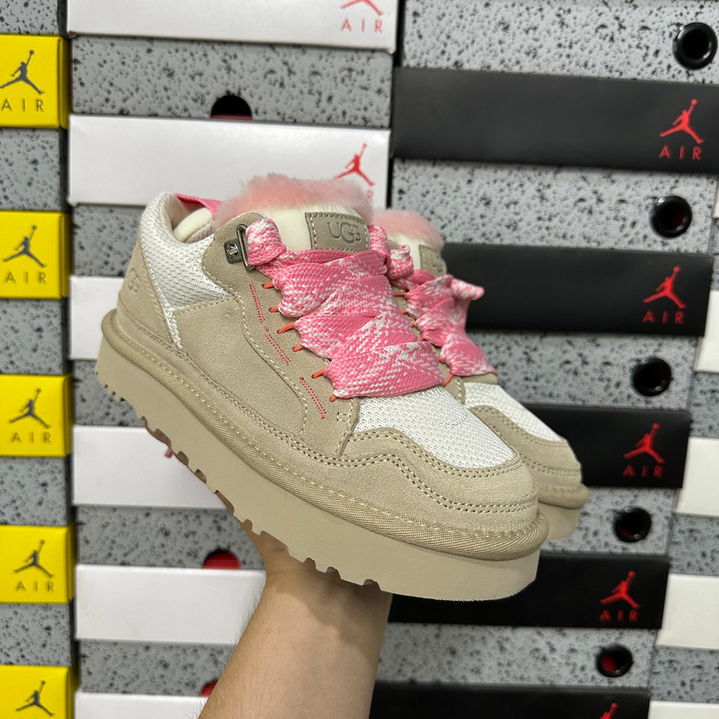 UGG White & Pink Low-Top Lace-Up Platform Shoes