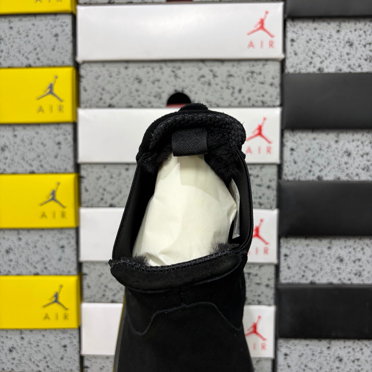 UGG Black Chelsea Boots – Style 2050