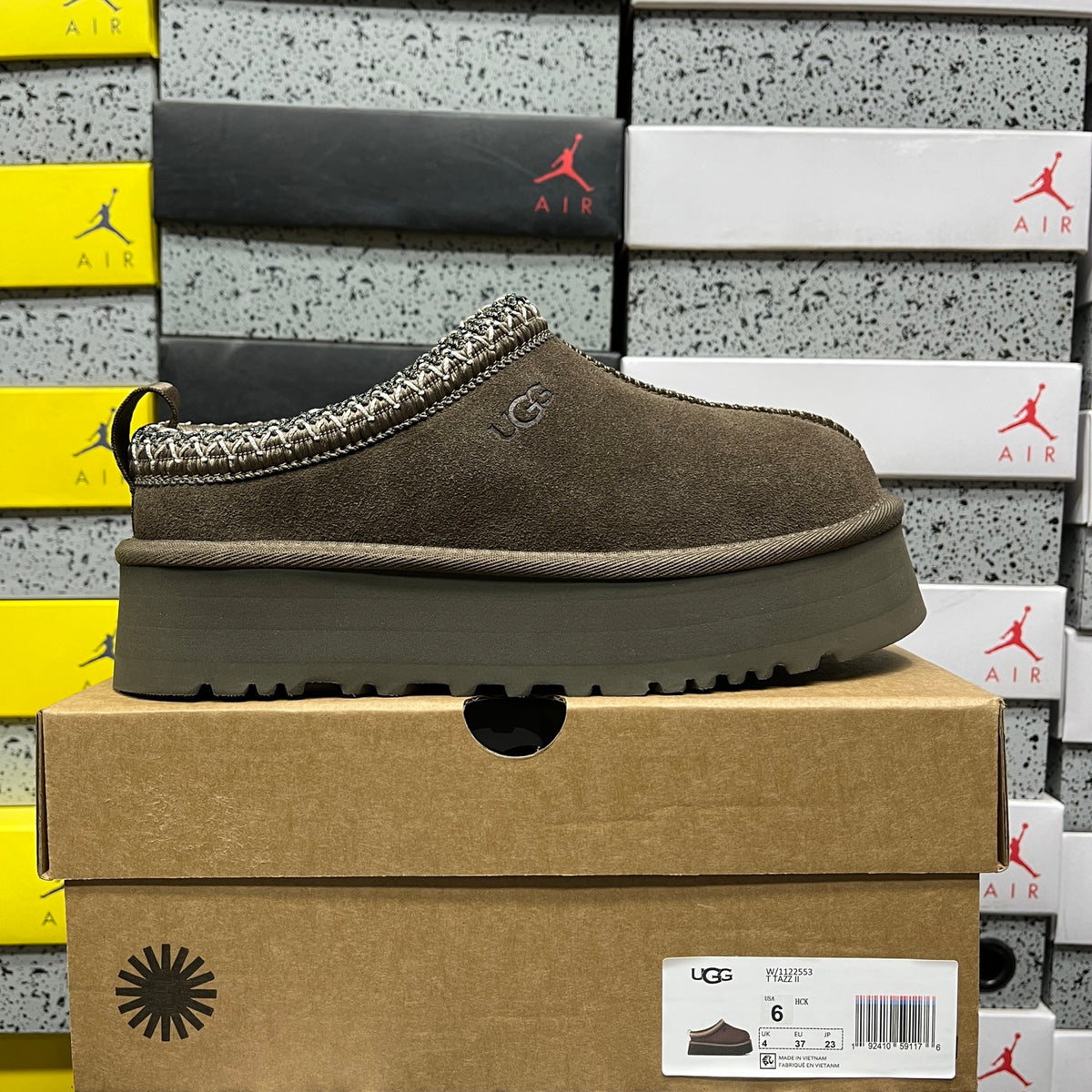 UGG Walnut Shoes – Style 1122553