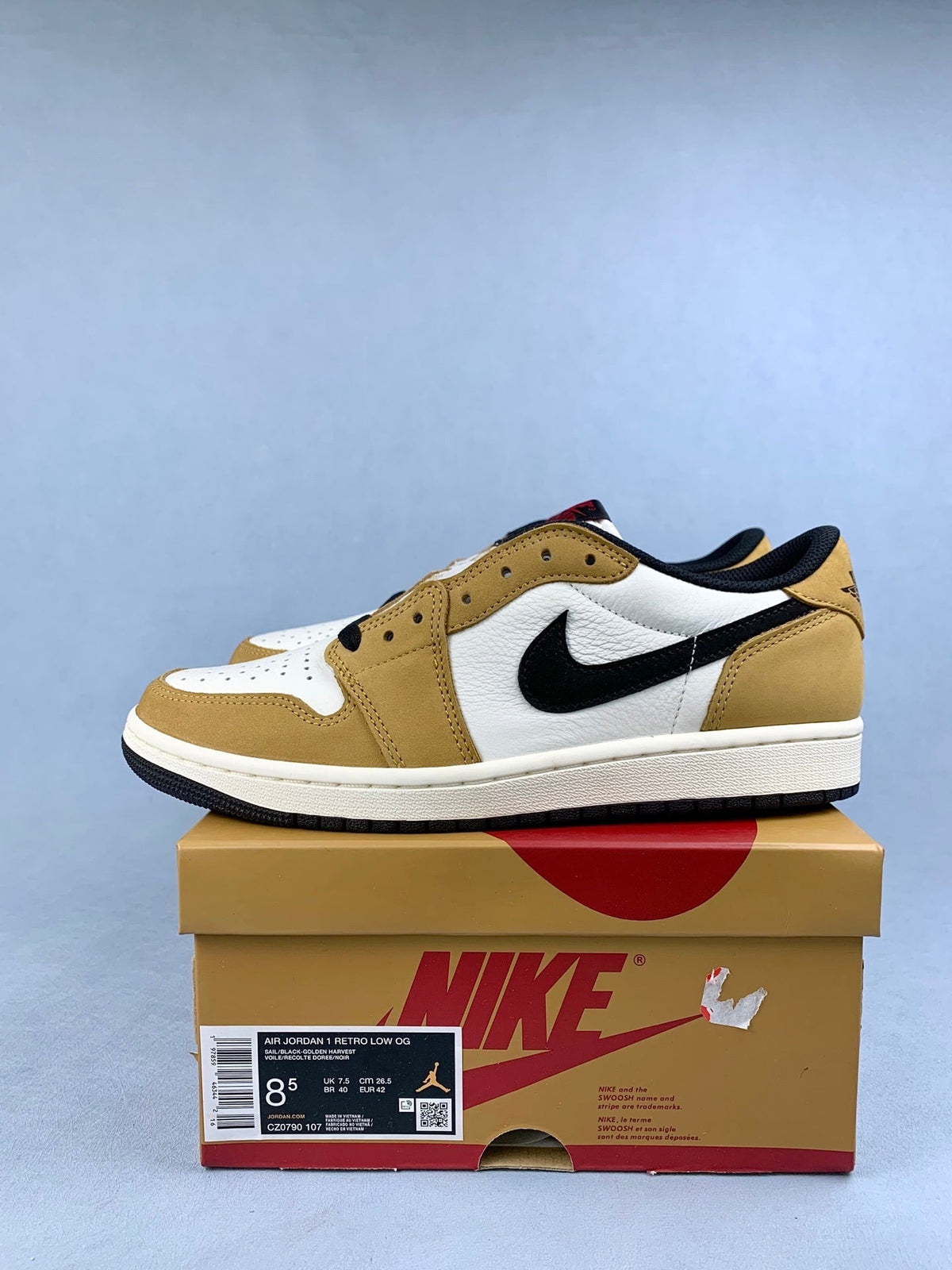 Air Jordan 1 Low Rookie of the Year Unisex Sneakers CZ0790-107